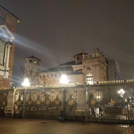 Sky Loft Nuovissimo Vicinanze Metro Apartment Turin Luaran gambar